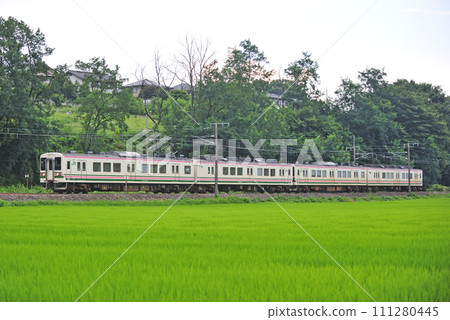 Shinetsu Main Line Gunma Yawata-Annaka JR East 107 series R19+R11 formation (Takasaki) Shinetsu Main Line Gunma Yawata-Annaka JR East 107 series R19+R11 formation (Takasaki) 111280445