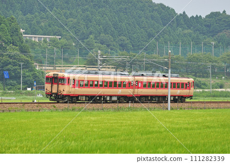 北陸本線 大聖寺牛谷 JR西日本 木葉58-477+木葉28-2360(富山) 北陸本線 大聖寺牛谷 JR西日本 木葉58-477+木葉28-2360(富山) 111282339