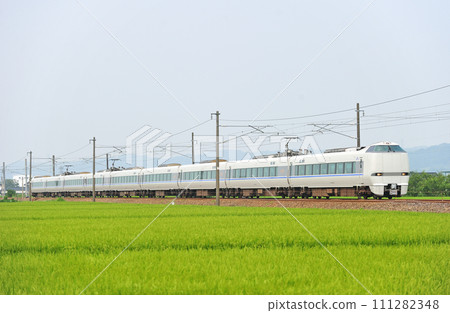 北陸本線 五十鈴-福岡 JR 西日本 683 系列 T47 編組(金澤) Thunderbird 北陸本線 五十鈴-福岡 JR 西日本 683 系列 T47 編組(金澤) Thunderbird 111282348