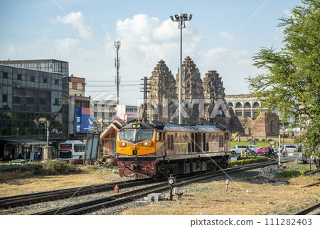 THAILAND LOPBURI WAT PRANG SAM YOT THAILAND LOPBURI WAT PRANG SAM YOT 111282403