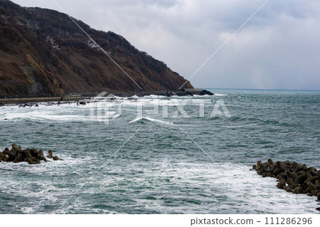 The rough sea of winter The rough sea of winter 111286296