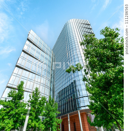 Office building in Warsaw 111286563