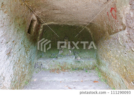 Kannon statue of Nagaoka Hyakana Tumulus, Nagaoka Town, Utsunomiya, Tochigi Prefecture 111290093