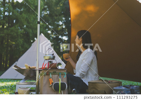 獨奏營地女孩 111293275