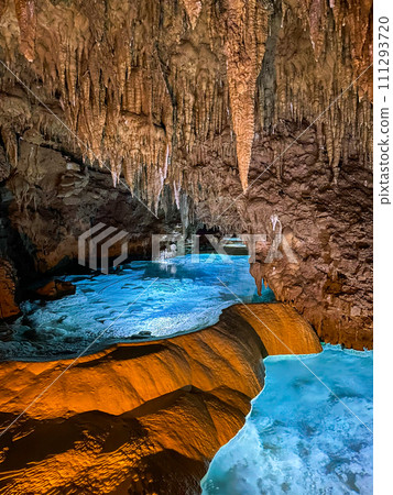 Gyokusendo, a limestone cave in Okinawa Prefecture Gyokusendo, a limestone cave in Okinawa Prefecture 111293720