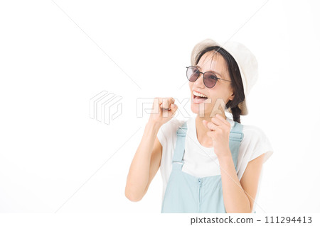 戶外時尚女性 戶外時尚女性 111294413