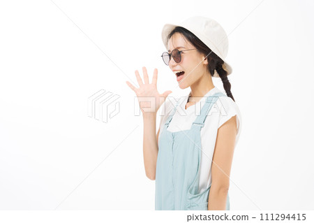 戶外時尚女性 111294415