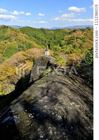 秩父寺奧之院大船岩北端的大船觀音像 法勝寺 32 號 秩父寺奧之院大船岩北端的大船觀音像 法勝寺 32 號 111296019