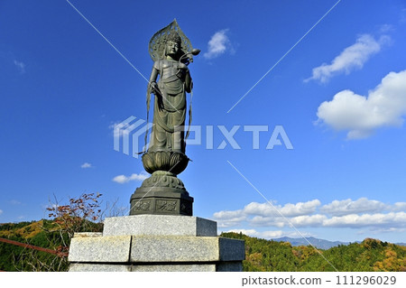 秩父寺奧之院大船岩北端的大船觀音像 法勝寺 32 號 111296029