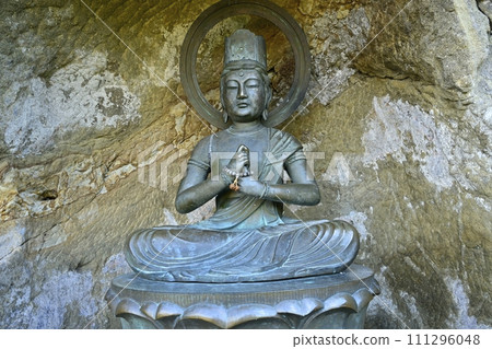 秩父寺奧之院船名岩南端路標上的大日如來像 法勝寺第 32 號 秩父寺奧之院船名岩南端路標上的大日如來像 法勝寺第 32 號 111296048