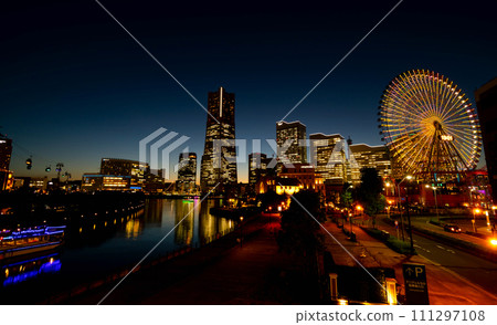 Yokohama night view Minatomirai 111297108