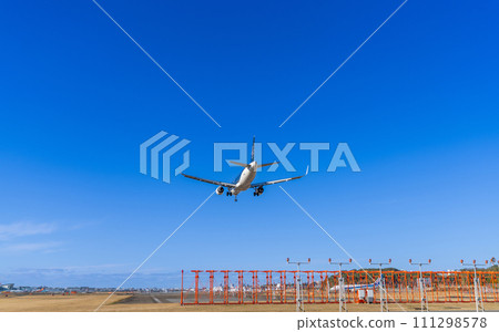 [Airplane] Airbus Airbus A320ceo Family A320 111298578