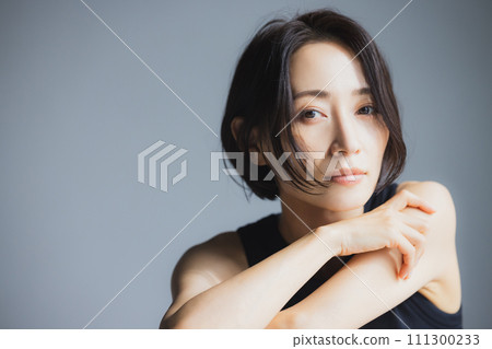 A woman wearing sportswear A woman wearing sportswear 111300233