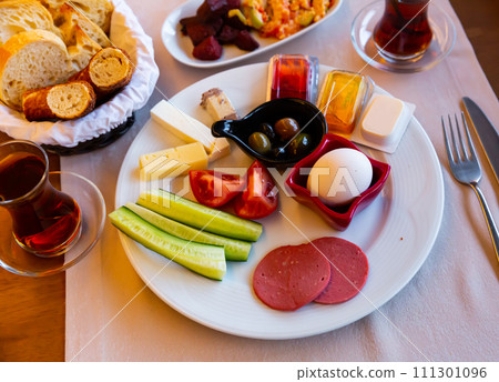 Delicious halal breakfast at the hotel 111301096