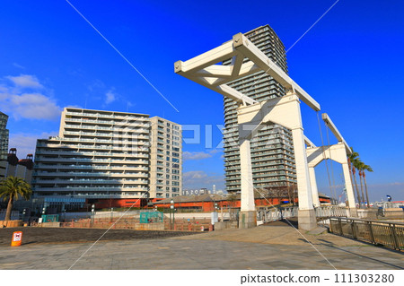 [Hyogo Prefecture] Sunny weather at Kobe Brick Warehouse (Harbourland) 111303280