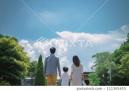 家庭手拉手走 111305455