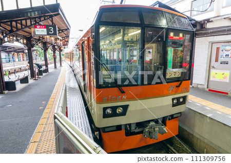 睿山電鐵900系列車「Kirara」出町柳站 111309756