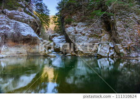 [Sakiri Gorge] Do no Fuchi [Maji River] 111310624