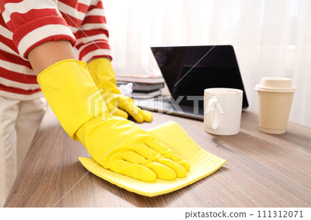 Cleaning, concept of cleaning, cleaning at home 111312071