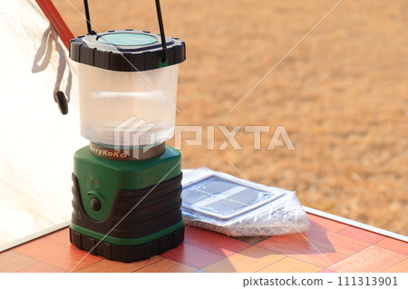 Battery-powered lanterns and solar-chargeable lanterns Battery-powered lanterns and solar-chargeable lanterns 111313901