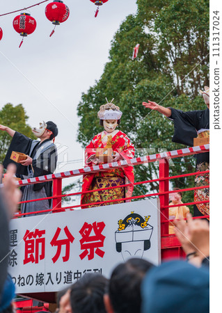 Setsubun Kaisando Shrine, Fox Wedding Ceremony (Yokkaichi City, Mie Prefecture) Setsubun Kaisando Shrine, Fox Wedding Ceremony (Yokkaichi City, Mie Prefecture) 111317024