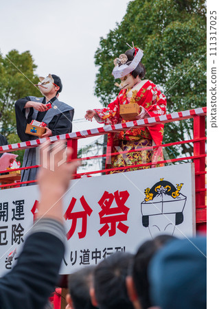 Setsubun Kaisando Shrine, Fox Wedding Ceremony (Yokkaichi City, Mie Prefecture) Setsubun Kaisando Shrine, Fox Wedding Ceremony (Yokkaichi City, Mie Prefecture) 111317025