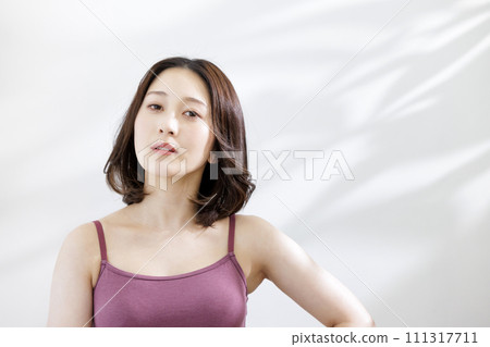 Female beauty image 111317711