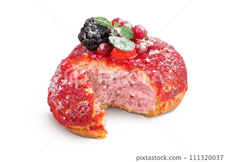 Cake shu eclairs with berries and red crumble isolated on white background 111320037