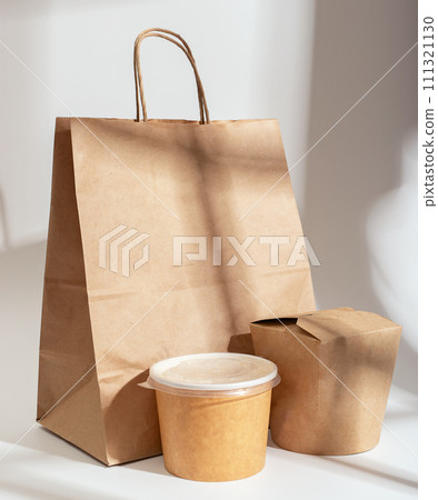 Food delivery package, craft brown packs, bags, boxes, container for soup, wok set Food delivery package, craft brown packs, bags, boxes, container for soup, wok set 111321130