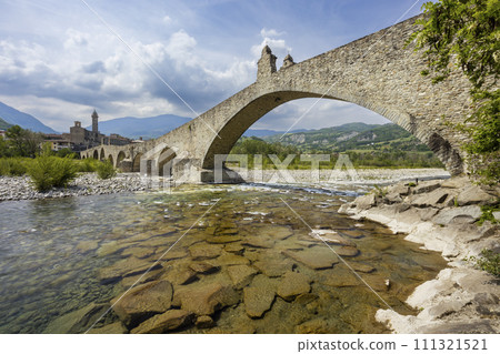Gobbo Bridge also Devil Bridge or Ponte del Diavolo or Ponte Gobbo in Bobbio, Piacenza province, Trebbia Valley, Emilia Romagna, Italy 111321521