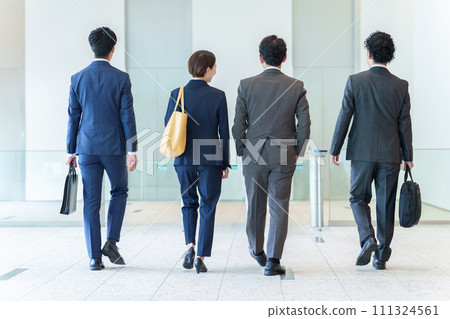 Business person back, back view, whole body Business person back, back view, whole body 111324561