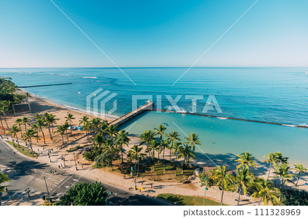 Hawaii's blue sky and Waikiki Beach 111328969