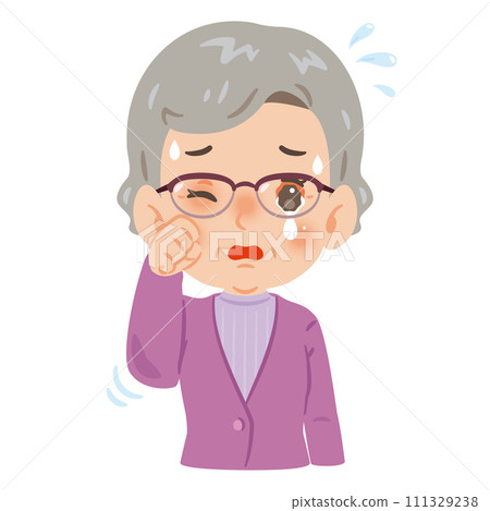 Senior woman with bloodshot and itchy eyes 111329238