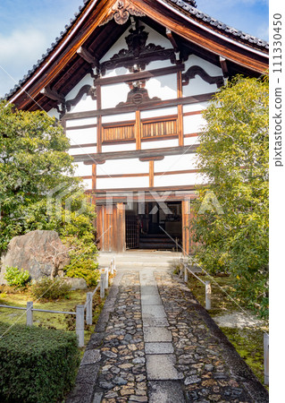 Entrance to Toji-in Temple in Kita Ward, Kyoto City 111330450