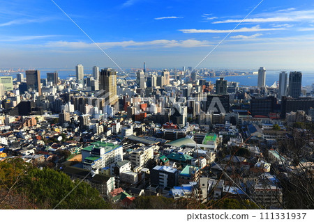 [Hyogo Prefecture] Sunny Kobe seen from Mt. Rokko 111331937