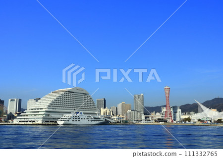 [Hyogo Prefecture] Sunny Kobe Meriken Park and Harborland (Kobe Port) 111332765