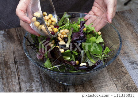 Muskran salad, vegetables, vegan salad, mix 111336035