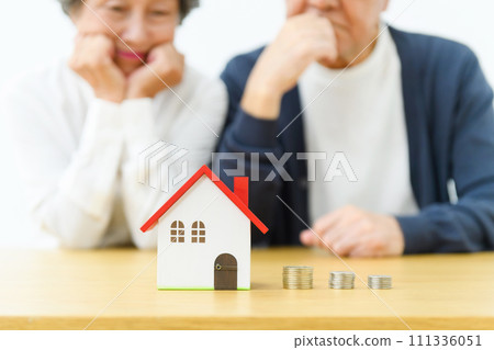 思考老年夫婦房地產 111336051