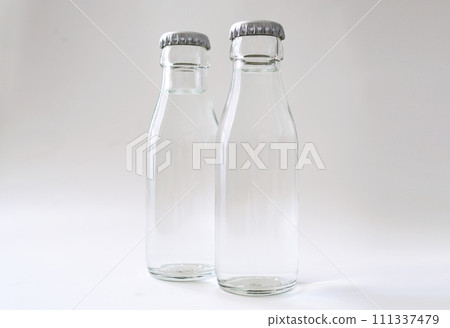 2瓶玻璃瓶裝飲用水(碳酸水) 2瓶玻璃瓶裝飲用水(碳酸水) 111337479