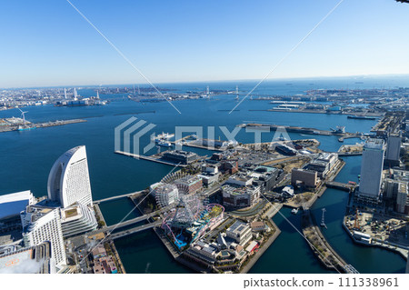 Minato Mirai seen from Landmark Tower 111338961