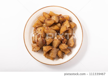 魔芋在甜辣中煮沸 111339467