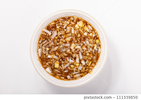 Green onion sauce (green onion, soy sauce, vinegar, sugar, sesame) Green onion sauce (green onion, soy sauce, vinegar, sugar, sesame) 111339850