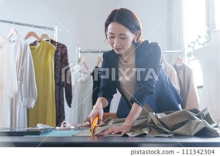 工作模式製作者 工作模式製作者 111342304