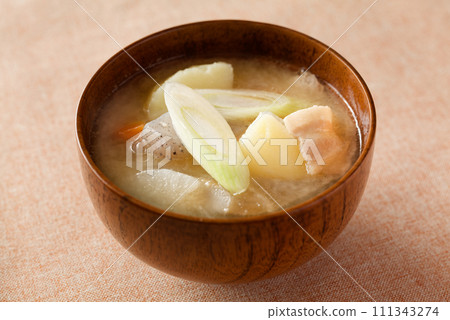 Miso soup with pork and vegetables  111343274