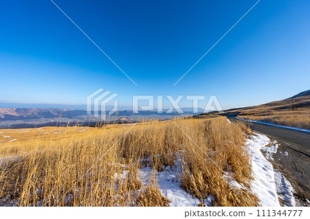阿蘇山的風景 111344777