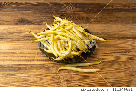 Yellow French Beans, Raw String Beans Pile, Fresh Wax Bean Pods 111346651