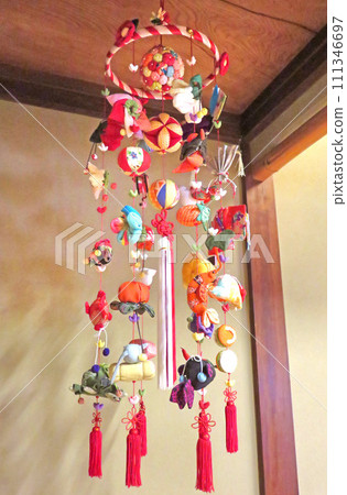 Hanging chicks Hanging chicks 111346697