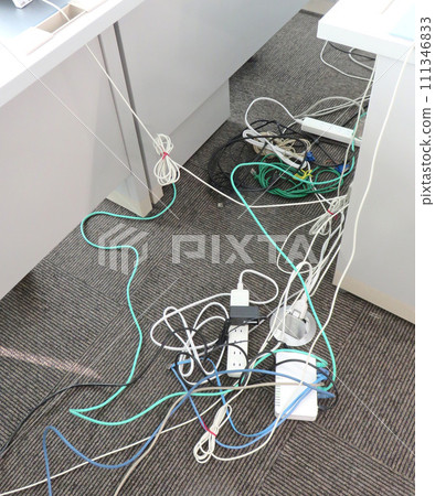 messy cord wiring messy cord wiring 111346833