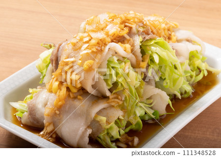 微波爐蒸肉包高麗菜（蔥醬） 111348528