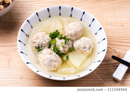 雞肉餃子蘿蔔湯 111349369